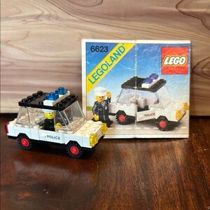 Retired LEGO Set 6623: Police Car